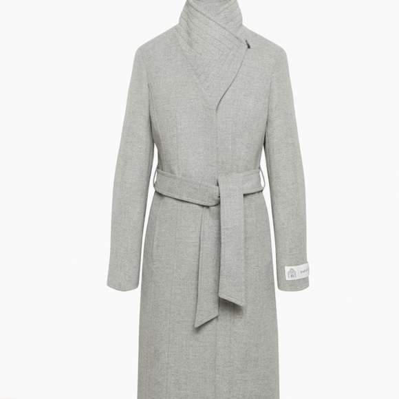 Aritzia Connor coat medium - Picture 6 of 9